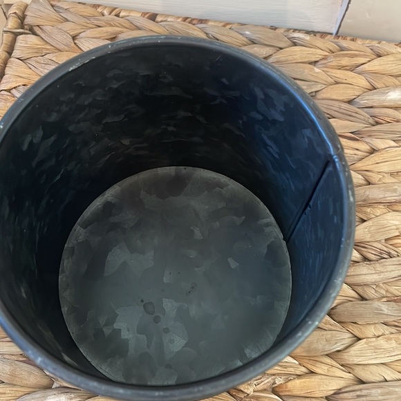 Anthropologie Home Habit + Form Cylinder Iron Pot Terrain Small New AnthroLiving - Picture 5 of 7